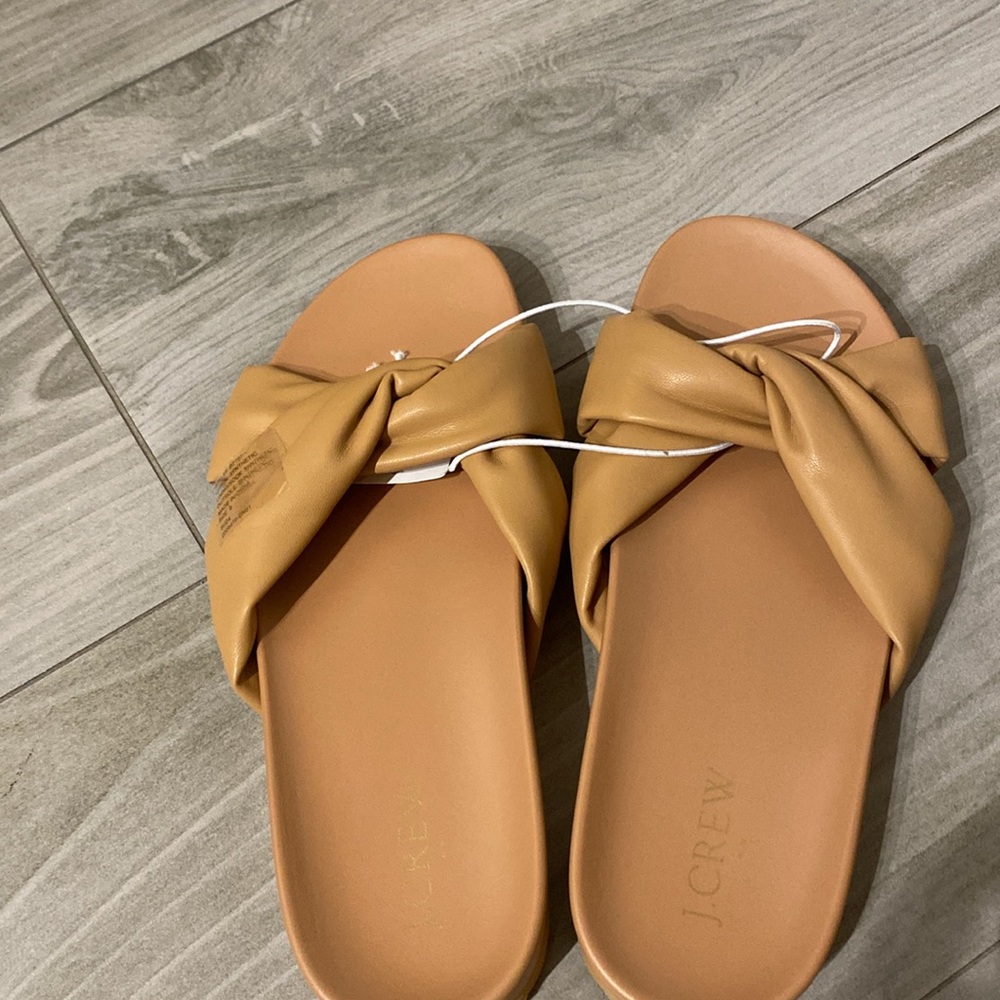 Slippers - Picture 3 of 3